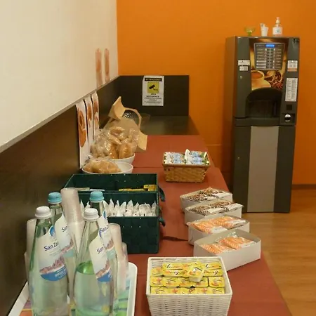 Fiera Готель Больцано