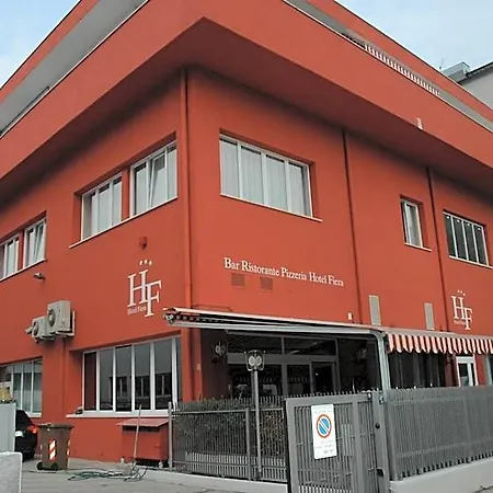 Fiera Готель