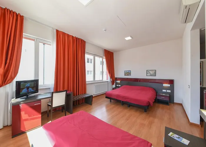 Fiera Ξενοδοχείο 3*